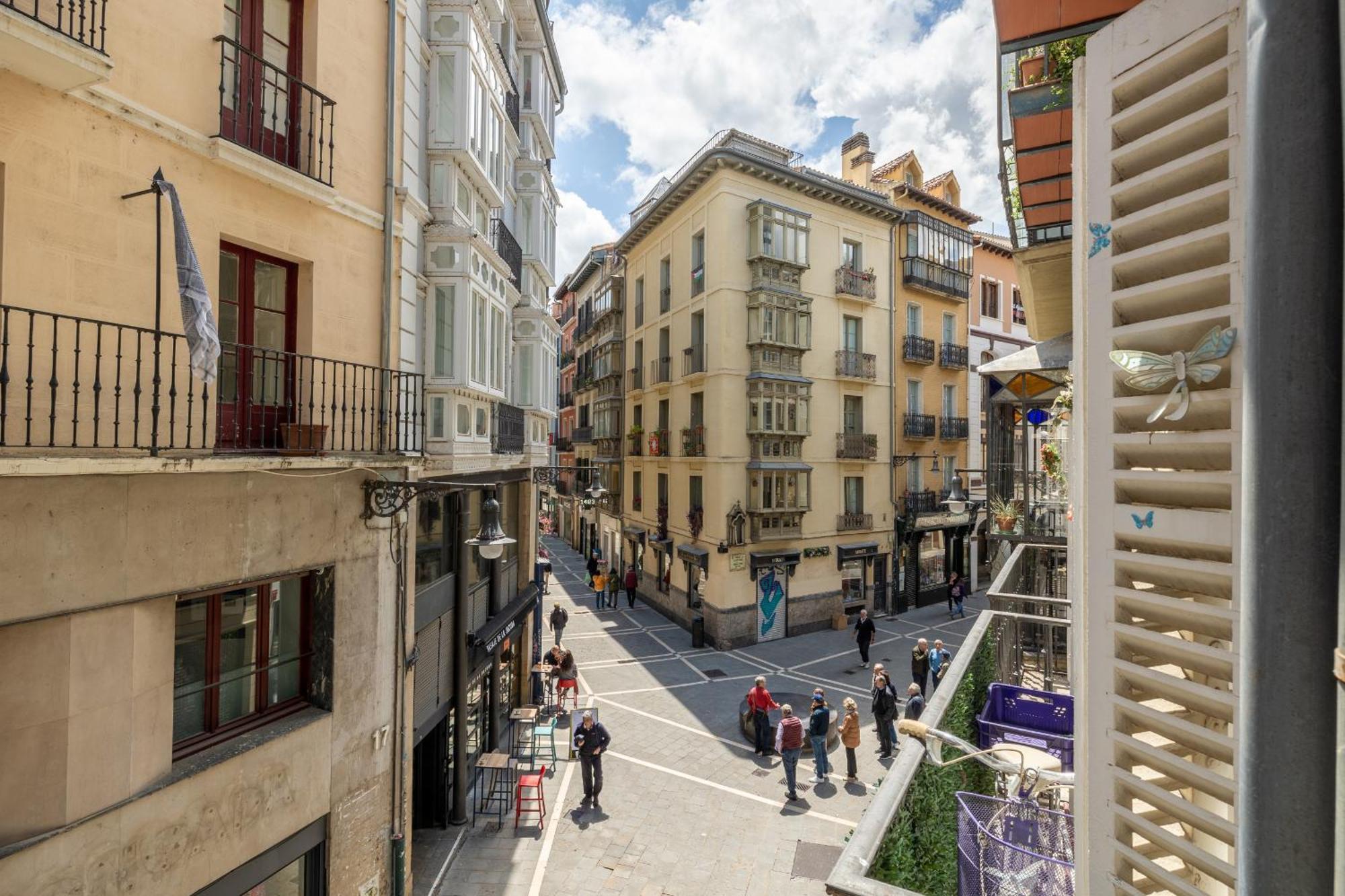Tuapartamento Centro Pamplona - Zapateria 30 المظهر الخارجي الصورة