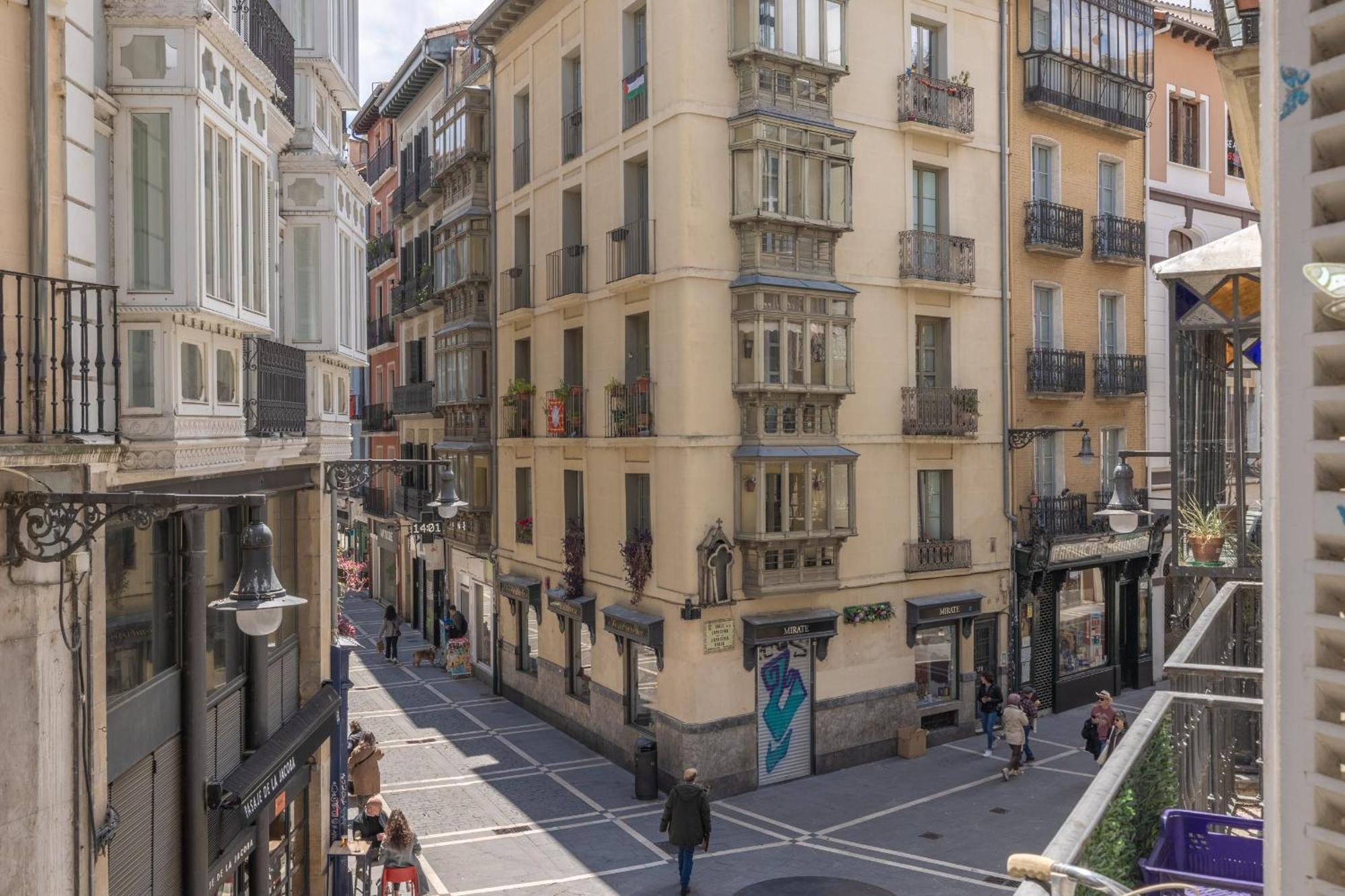 Tuapartamento Centro Pamplona - Zapateria 30 المظهر الخارجي الصورة